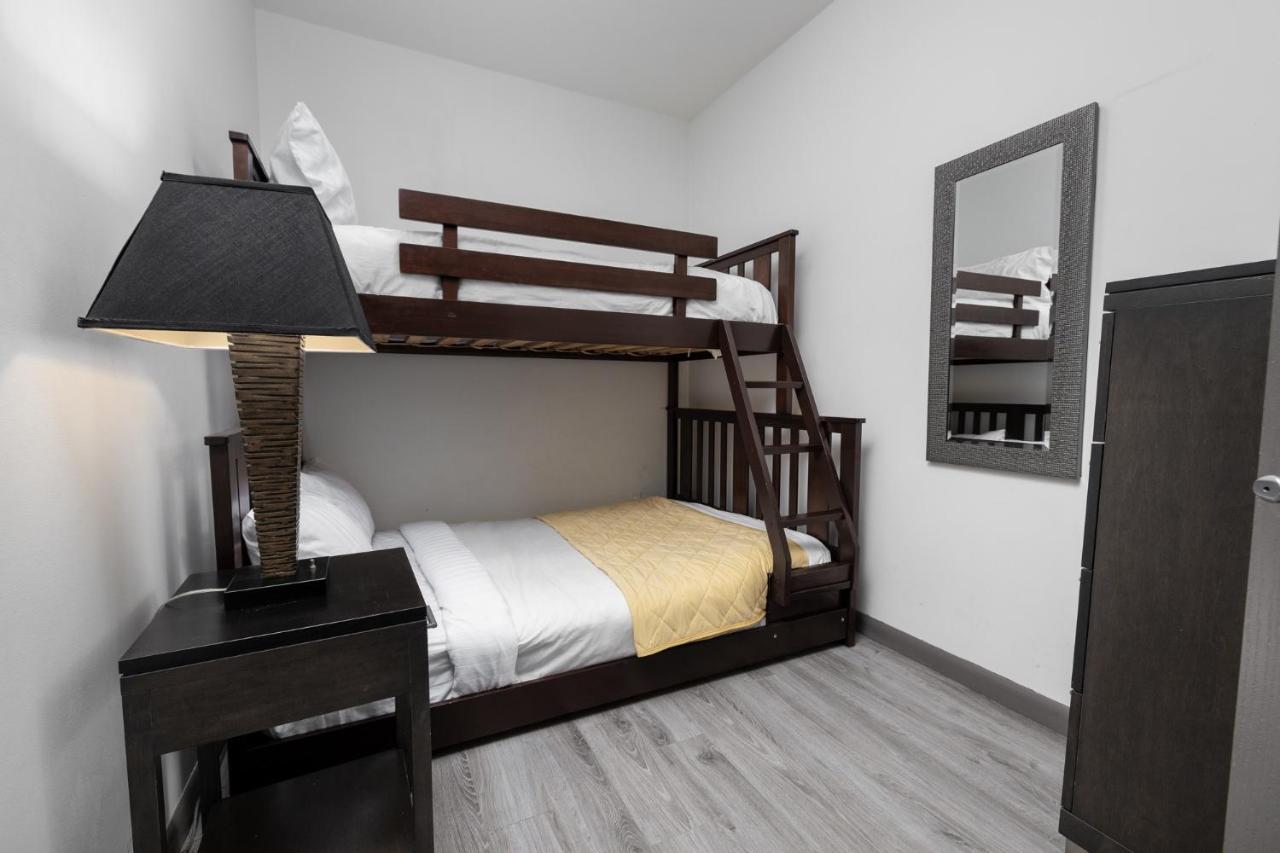 Upgraded Lakeside Resort Dream Vacation Home Келоуна Екстериор снимка